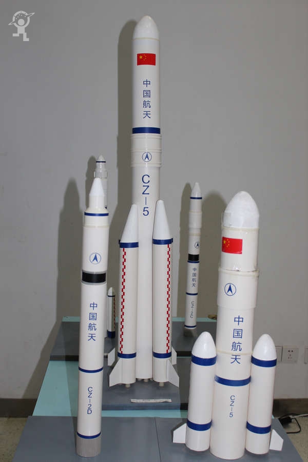 制作手工火箭模型图片